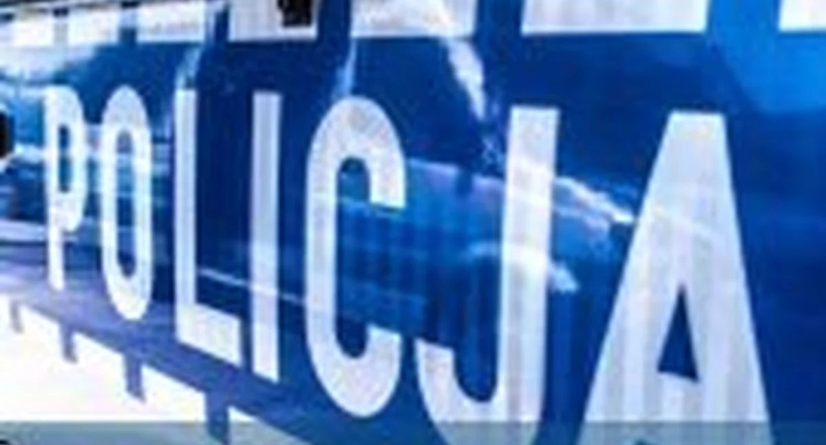 KOŃSKIE. Drzwi do domu oblano kwasem masłowym. Na klatce bloku niesamowicie śmierdziało