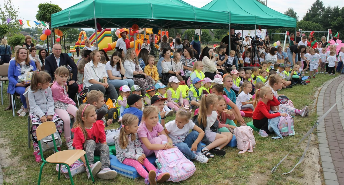 SMYKÓW. Na bajkowym festynie świetnie bawiły się całe rodziny [ZDJĘCIA]