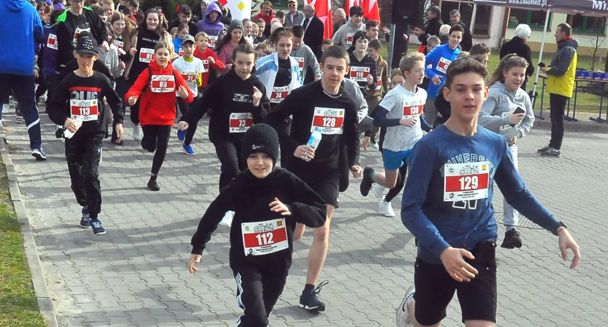 Młodzi lekkoatleci ze stąporkowskiej Dwójki rywalizowali w Sandomierzu