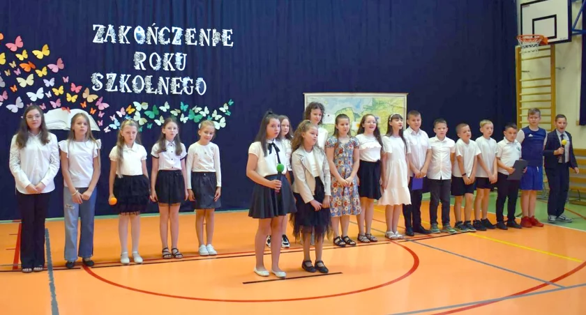 POWIAT KONECKI. Koniec roku szkolnego. Wakacje! [ZDJĘCIA]