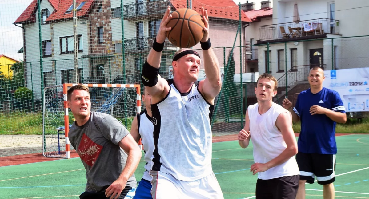 Zapraszają na Turniej Koszykówki - Street Ball o Puchar Dyrektora ZOSiR Końskie
