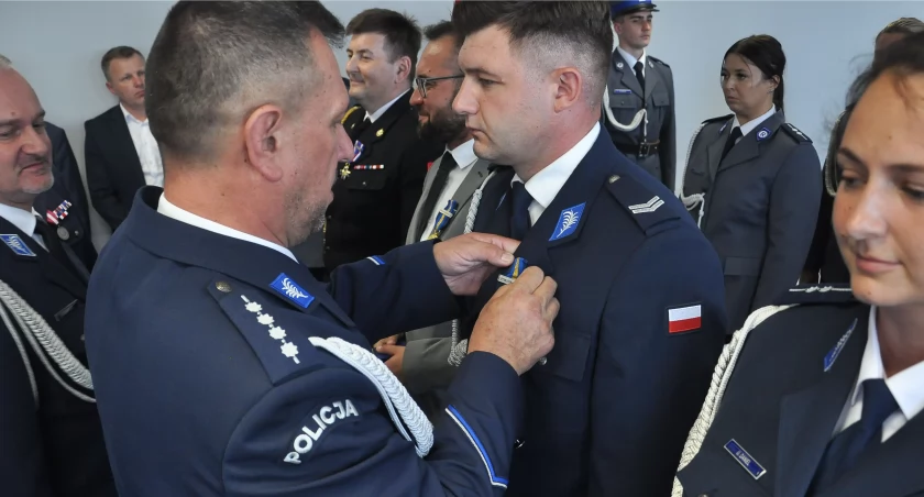 KOŃSKIE Świętowali policjanci. Modlitwa, awanse, odznaczenia