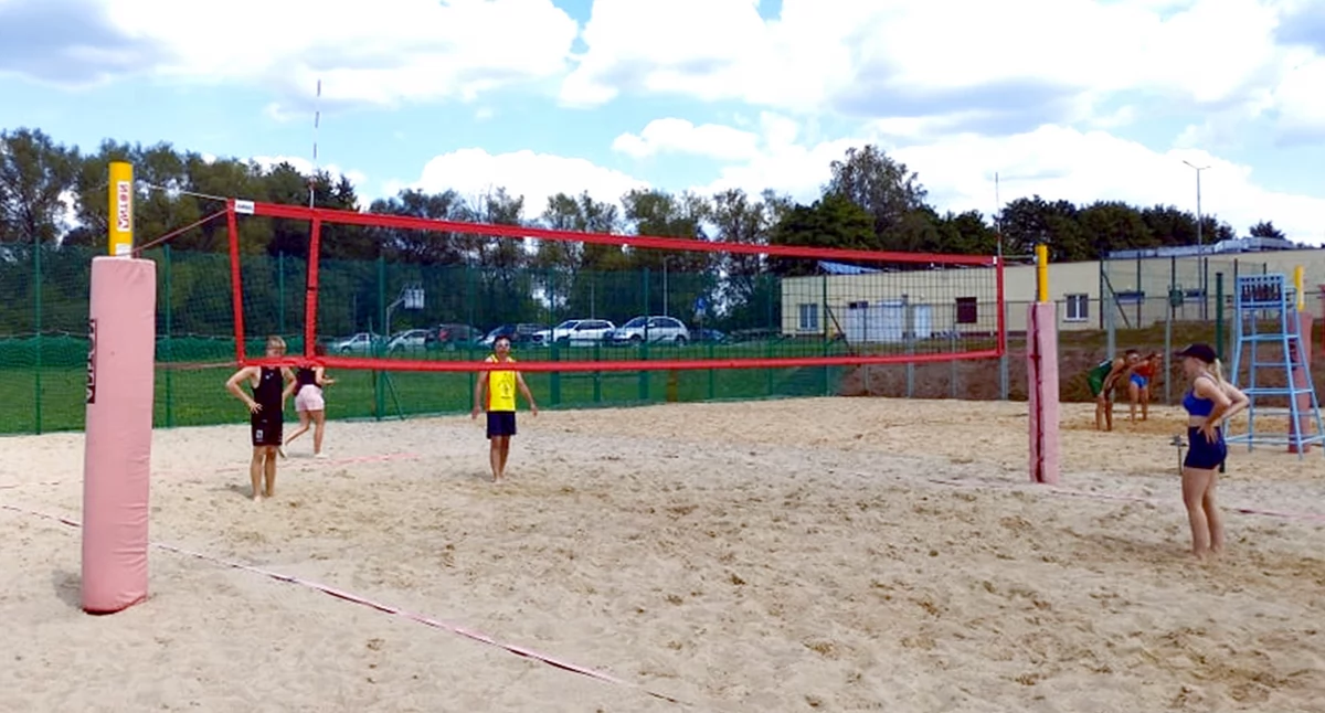 Stowarzyszenie Sportowe Fair Play zorganizowało pierwszy z cyklu dwóch turniejów piłki siatkowej plażowej