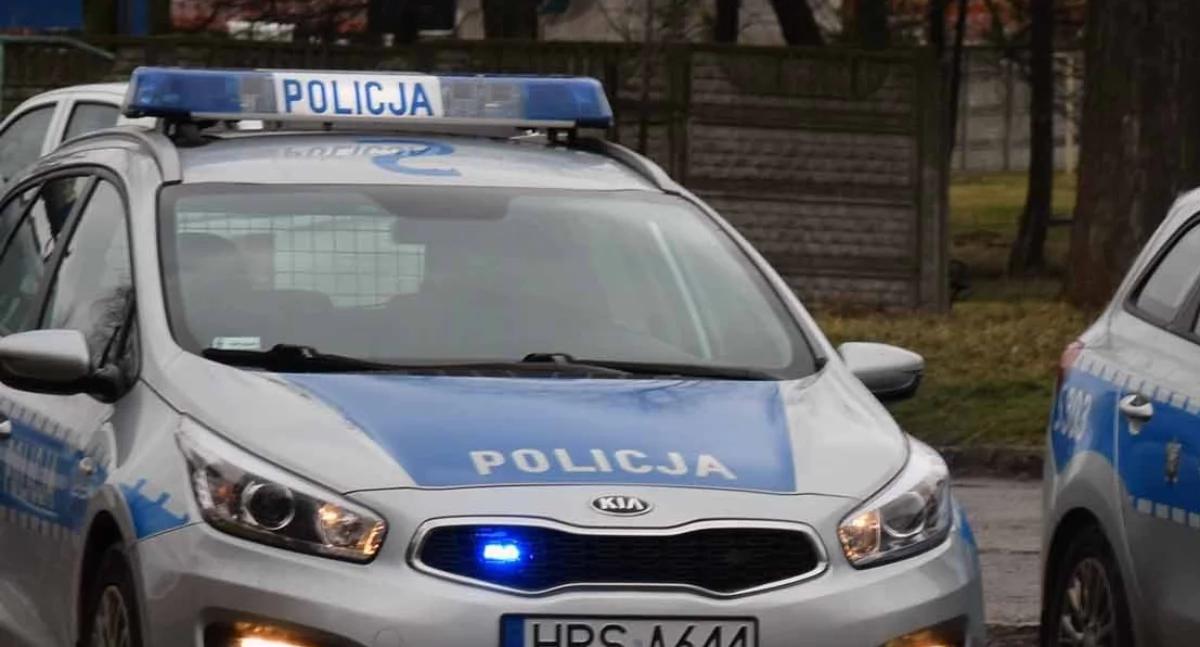 FAŁKÓW. Opel w rowie. Kierowca pijany