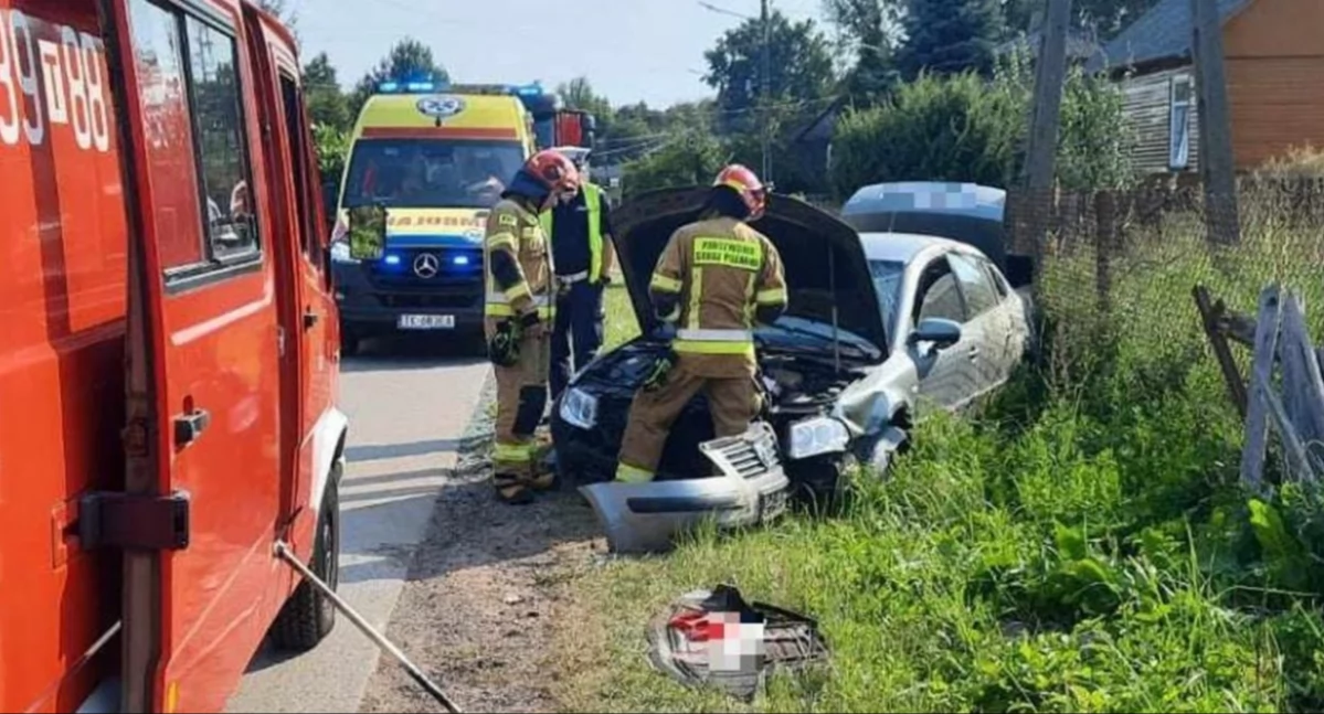 NIEKŁAŃ MAŁY. Kierowca wjechał do rowu, samochód dachował i...