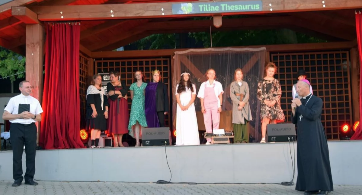 GMINA RUDA MALENIECKA. Dwa teatry. Stara panna w Lipie [ZDJĘCIA]