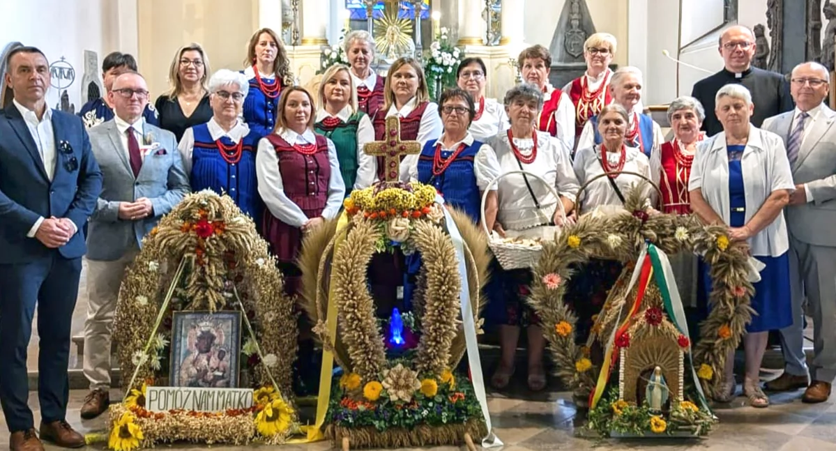 POWIAT KONECKI. Dożynki, dożynki. Święto plonów w Słupi i Końskich [ZDJĘCIA]