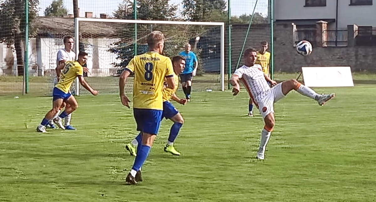 RSActiv IV liga świętokrzyska. Neptun Końskie znów nie wygrał na własnym stadionie!