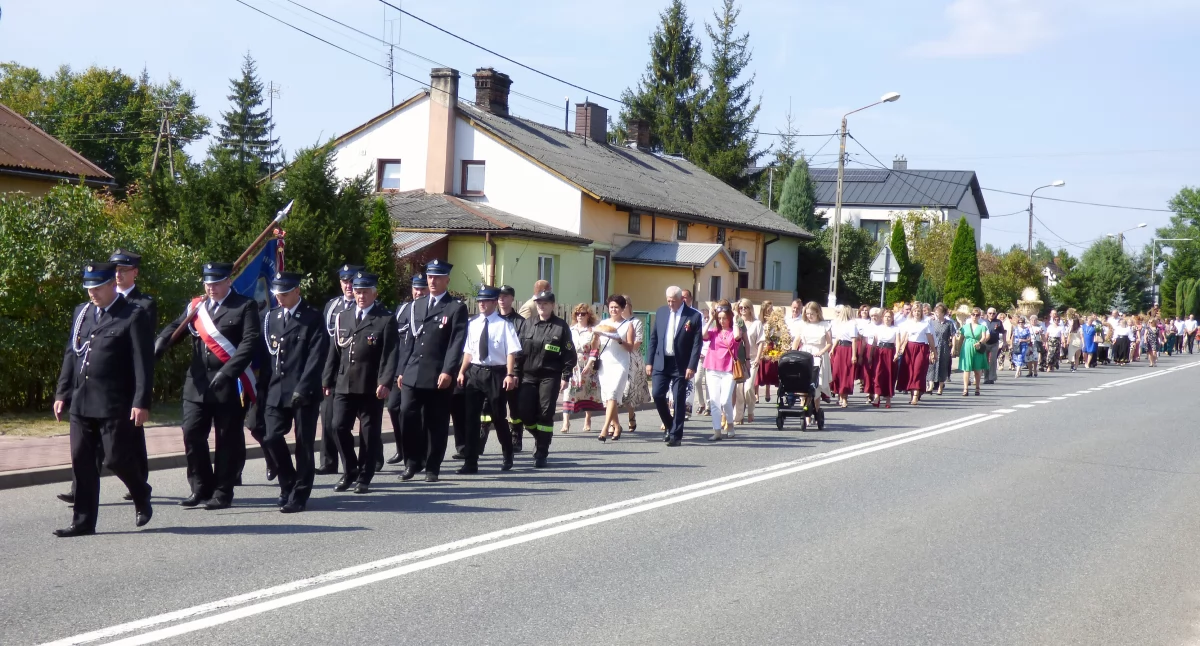 RUDA MALENIECKA. Plon, niesiemy plon! Msza święta dożynkowa [ZDJĘCIA]