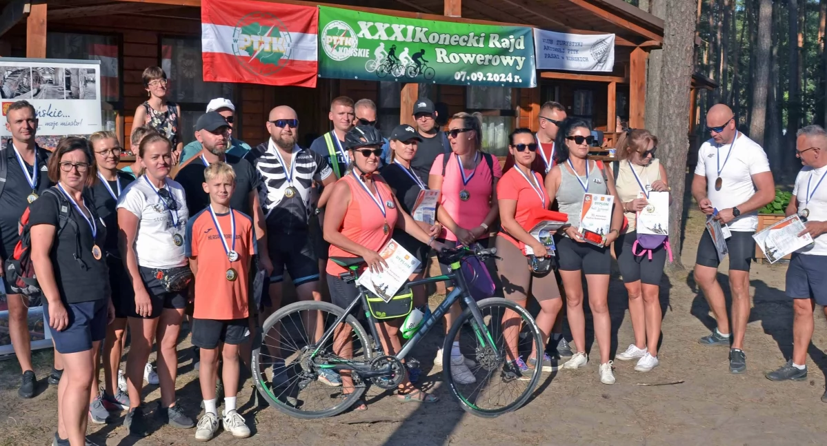 POWIAT KONECKI. 75 kilometrów w kołach na 31 rajdzie rowerowym [ZDJĘCIA]
