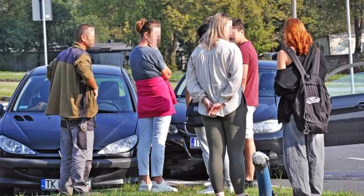 KOŃSKIE. Kolejne zdarzenie na okrągłym skrzyżowaniu, które rondem być nie może