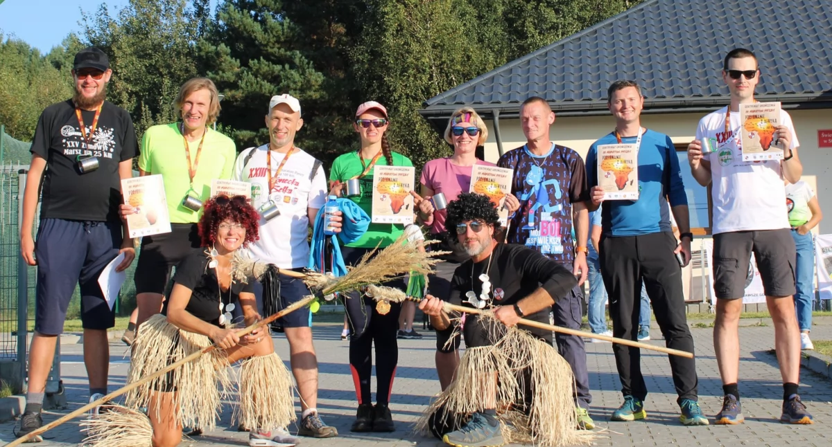 III Maraton Pieszy Pożegnanie z Afryką. Poznali walory turystyczne konecczyzny [ZDJĘCIA]