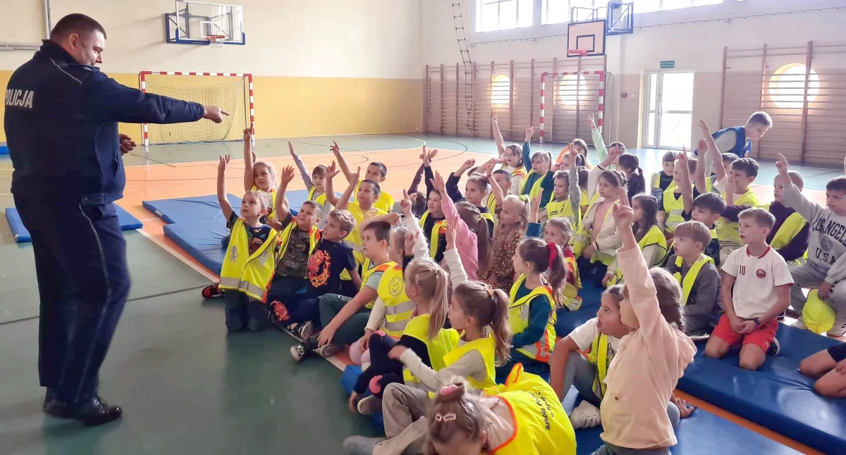 Odblaskowa Szkoła 2024. Uczniowie szkoły w Królewcu wiedzą, jak zachować się na drodze [ZDJĘCIA]