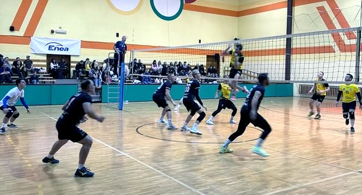 Świętokrzyska I Liga Mężczyzn. Gracze Fair Play Końskie odbierali gratulacje za walkę, ale przegrali