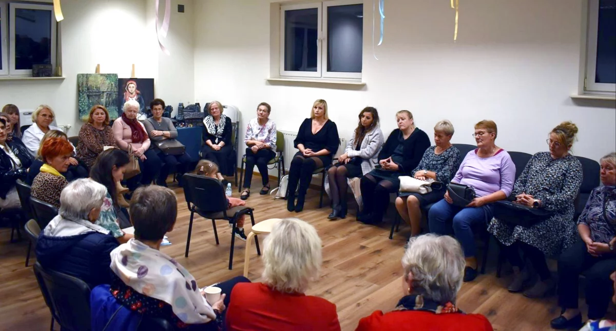 GMINA GOWARCZÓW. Rozkwit gminnych Kół Gospodyń Wiejskich
