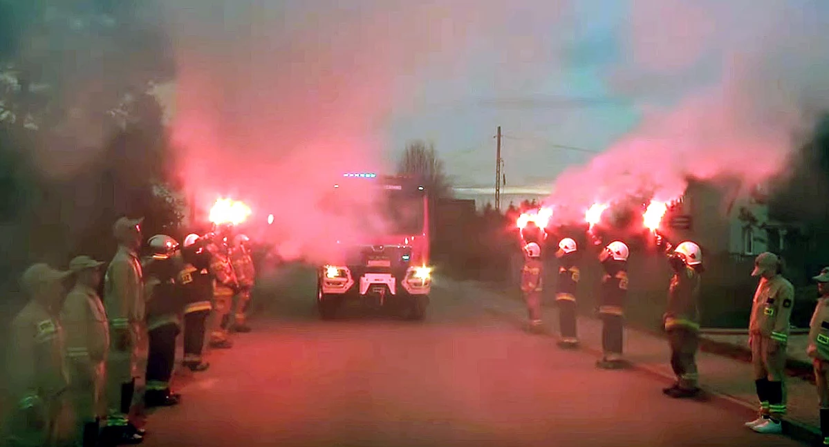 GMINA FAŁKÓW. Trzeci samochód dla druhów strażaków w Czermnie