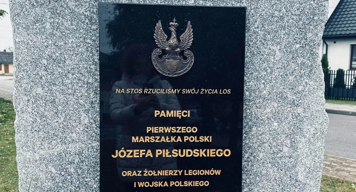 FAŁKÓW. Uroczystości patriotyczne z okazji 106 rocznicy odzyskania niepodległości przez naszą Ojczyznę