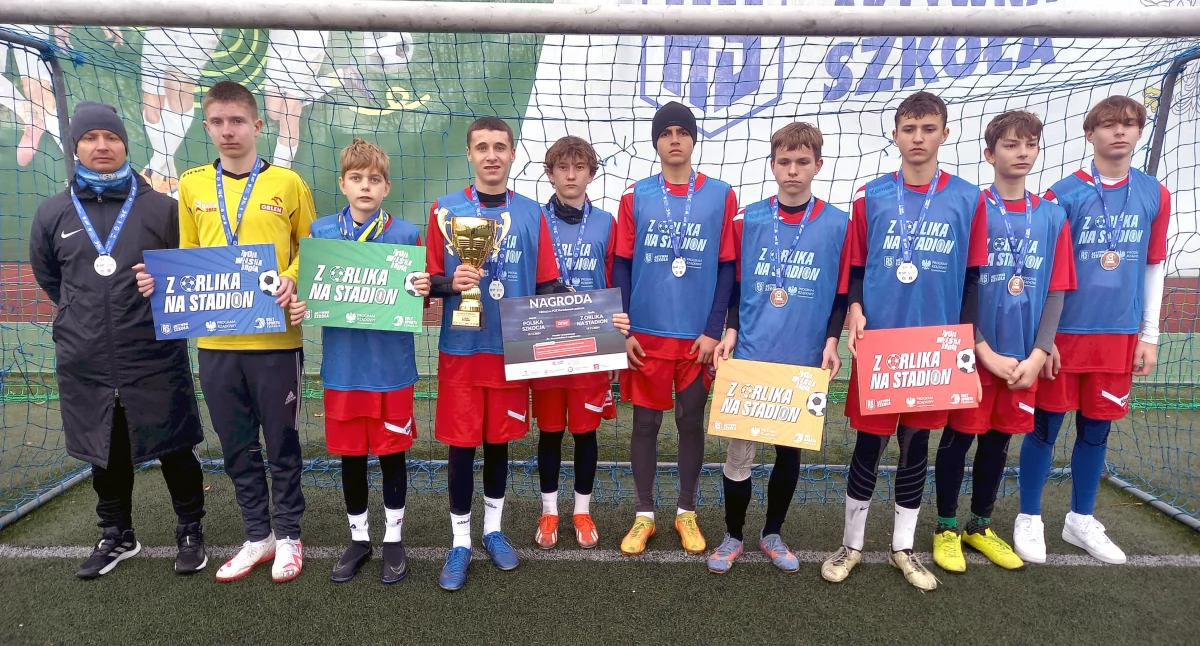 Wielki sukces młodych futbolistów ze Szkoły Podstawowej w Stadnickiej Woli [ZDJĘCIA]