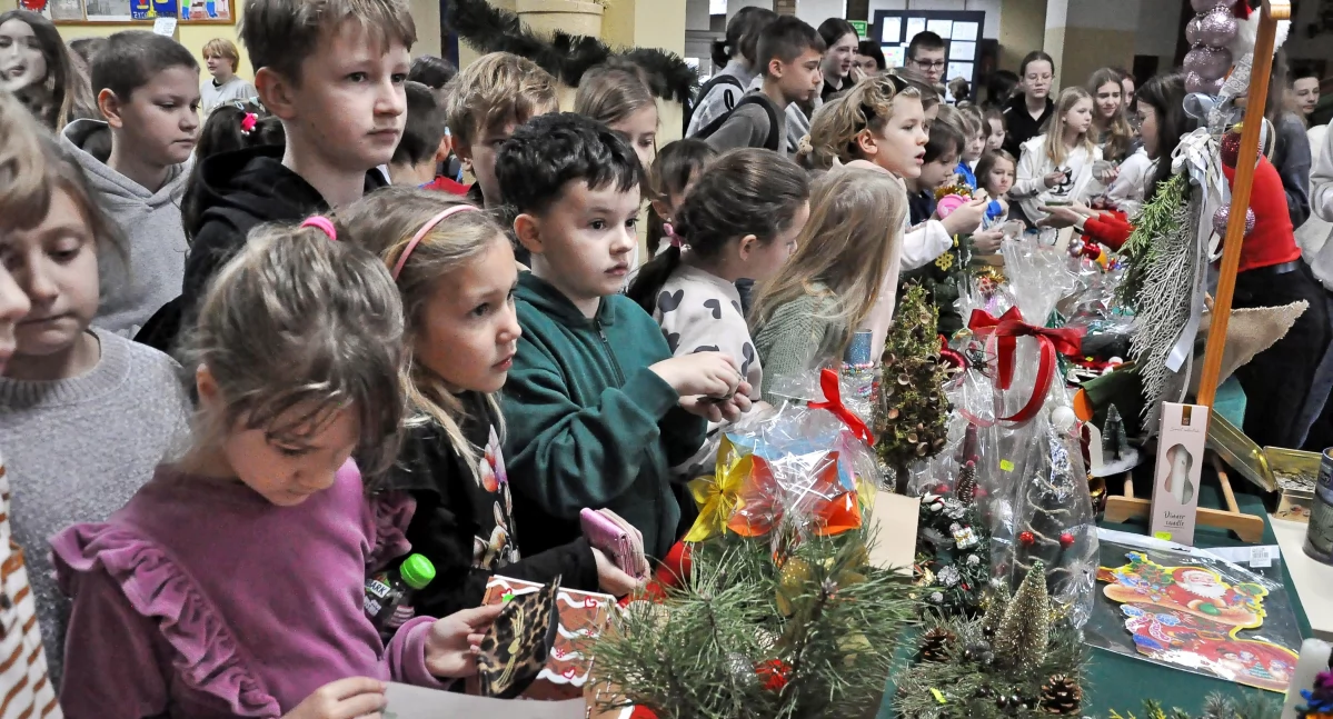 AKTUALIZACJA! Słodki kiermasz charytatywny dla Oliwki. Poznaliśmy kwotę zebranych pieniędzy [ZDJĘCIA]