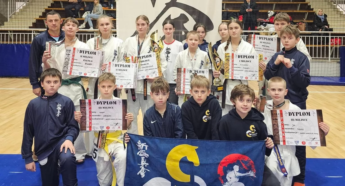 40 Puchar Polski. Konecki Klub Karate Kyokushin z ośmioma medalami  na koniec sezonu [ZDJĘCIA]