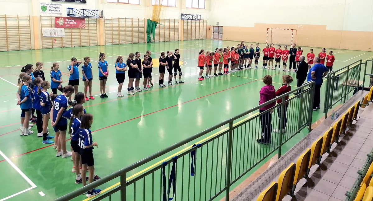 Ostatni w tym roku turniej międzyszkolny piłki ręcznej dziewcząt szkół podstawowych rozstrzygnięty [GALERIA ZDJĘĆ]