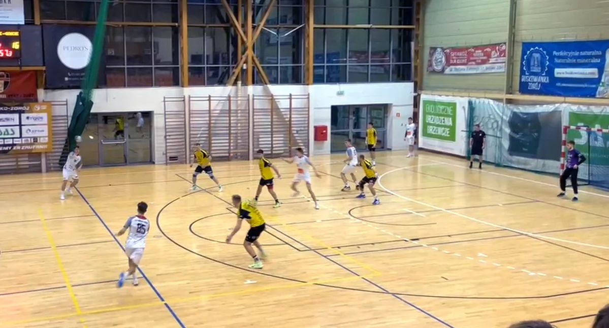 I liga piłkarzy ręcznych. Drużyna KSSPR Końskie zagrała w Busku-Zdroju z ekipą ze Śląska