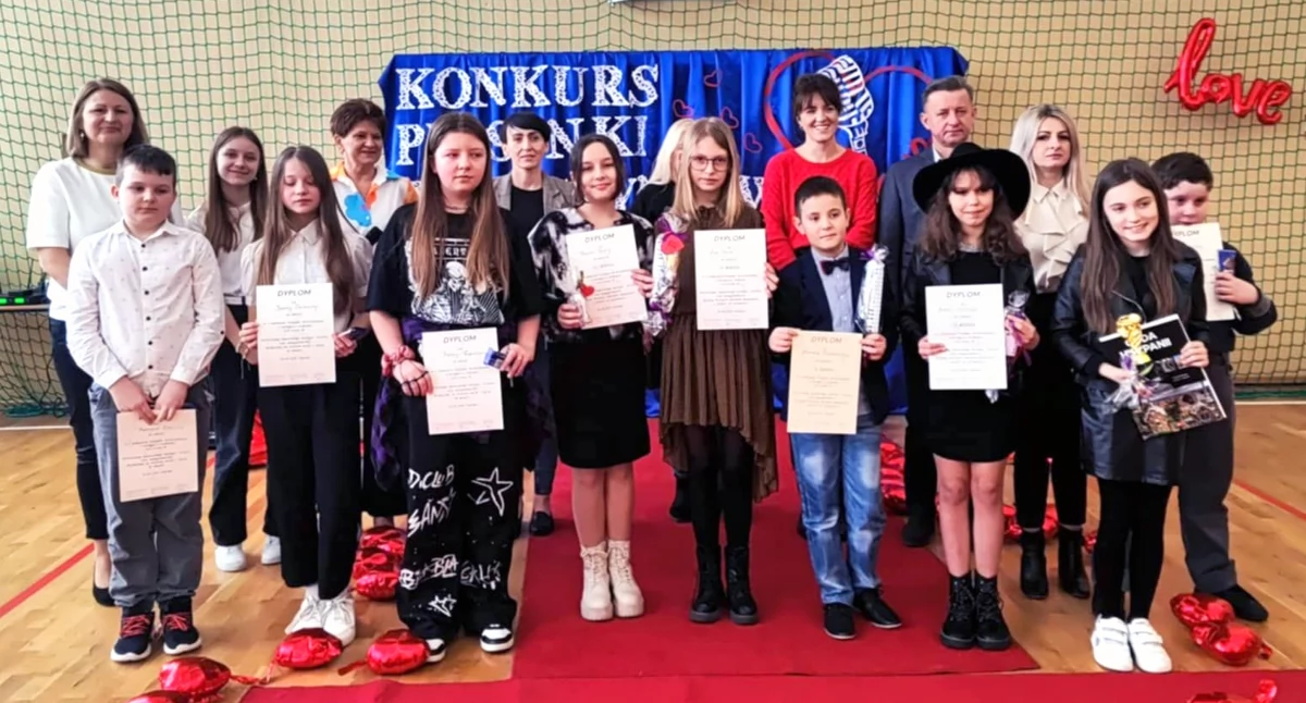 Z walentynkowym przesłaniem śpiewali w Czermnie. Konkurs Piosenki Walentynkowej rozstrzygnięty [ZDJĘCIA]