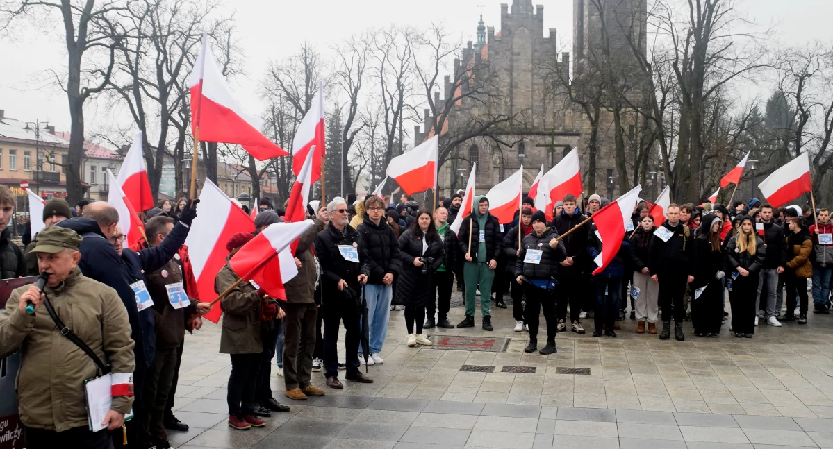 KOŃSKIE. Narodowy Dzień Pamięci Żołnierzy Wyklętych. W hołdzie ofiarom komunistycznego terroru [ZDJĘCIA]