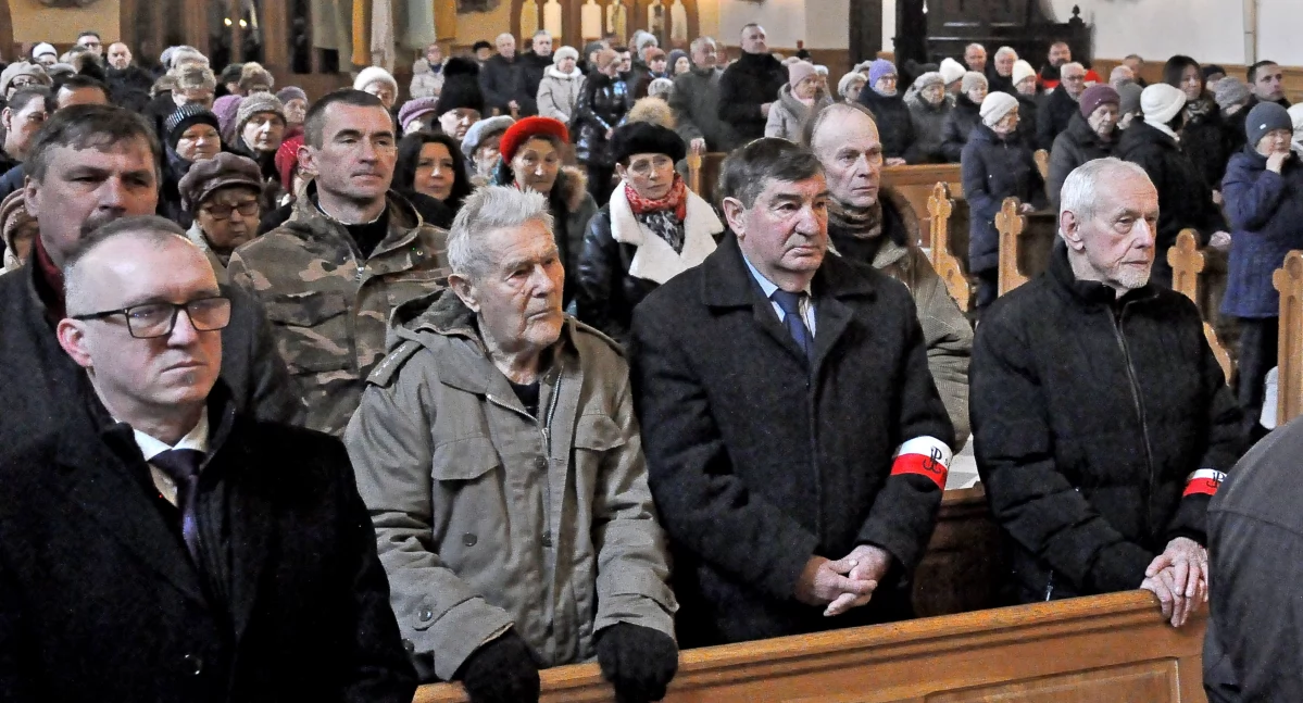 KOŃSKIE. Tożsamość rodzi się z pamięci. Msza święta w intencji Żołnierzy Niezłomnych [ZDJĘCIA]