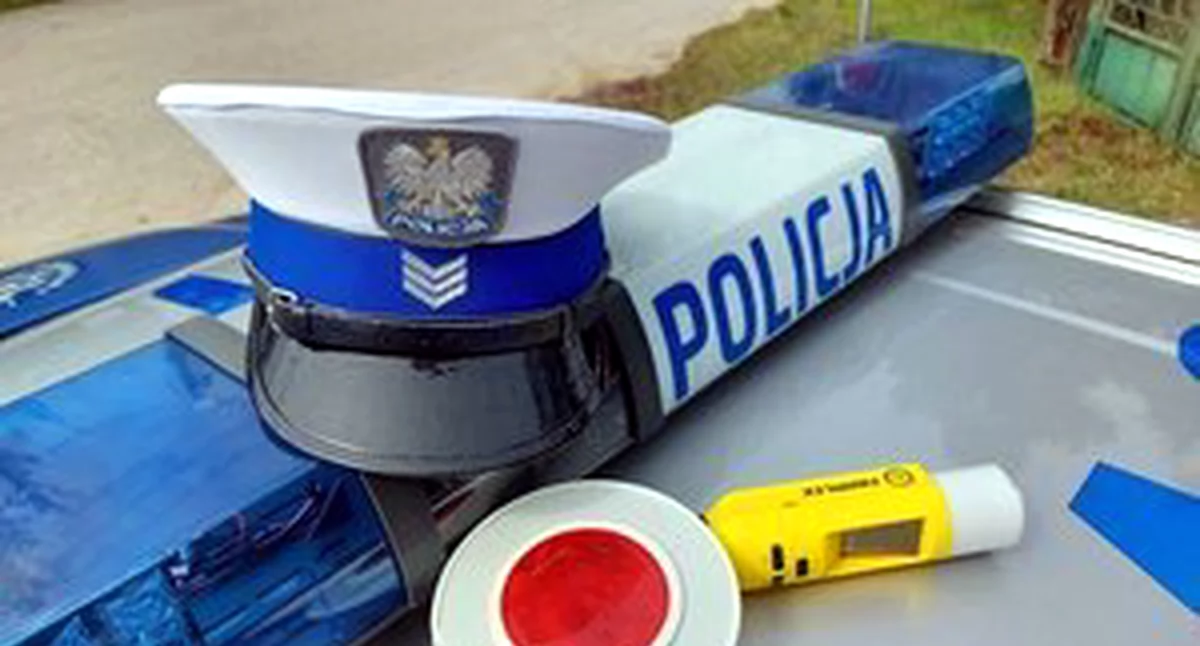 POWIAT KONECKI. Po małej wódeczce. Kontrole drogowe - kierujący autami stracili uprawnienia, a rowerzyści ukarani wysokimi mandatami