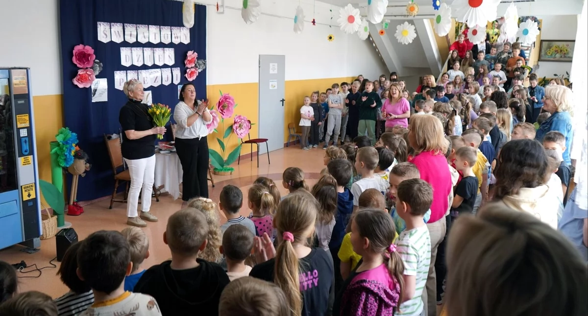 Poetyckie powitanie wiosny w Gowarczowie. Spotkanie z Janiną Malicką [ZDJĘCIA]