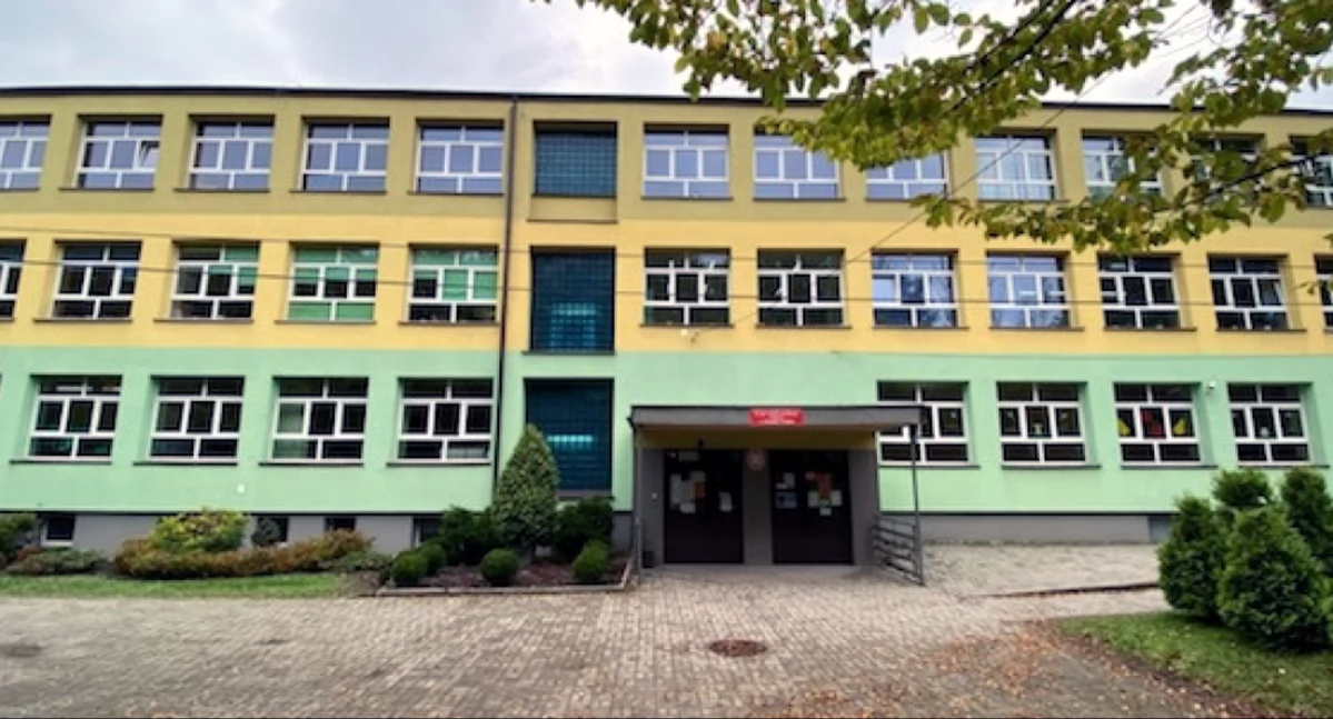 GMINA STĄPORKÓW. Pozyskali pieniądze na termomodernizację. Skąd pieniądze? Co za to zrobią?