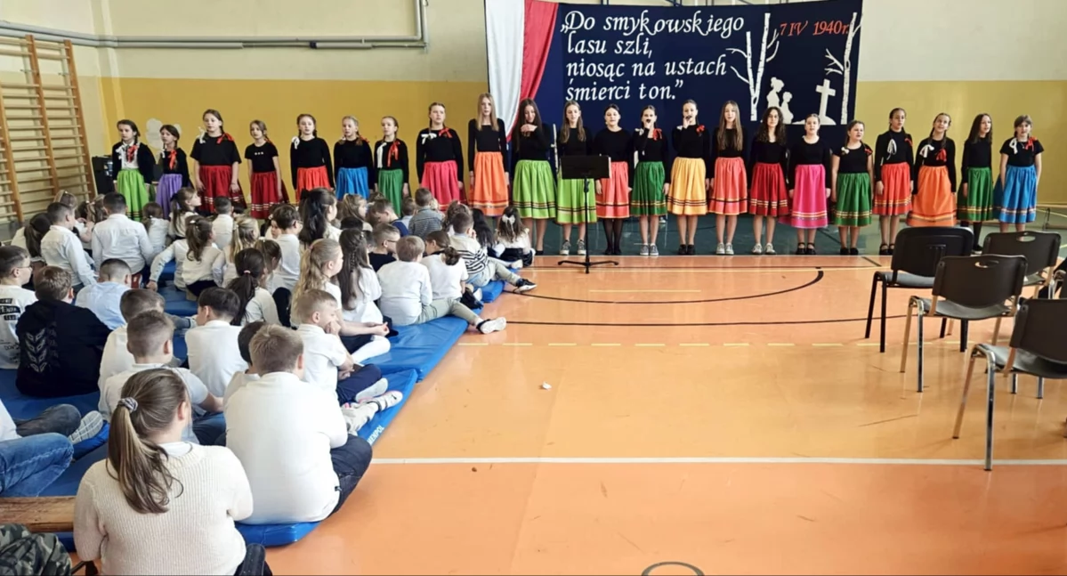 Minęła 85 rocznica pacyfikacji Królewca i Adamowa. Do smykowskiego lasu szli, niosąc na ustach śmierci ton... [ZDJĘCIA]