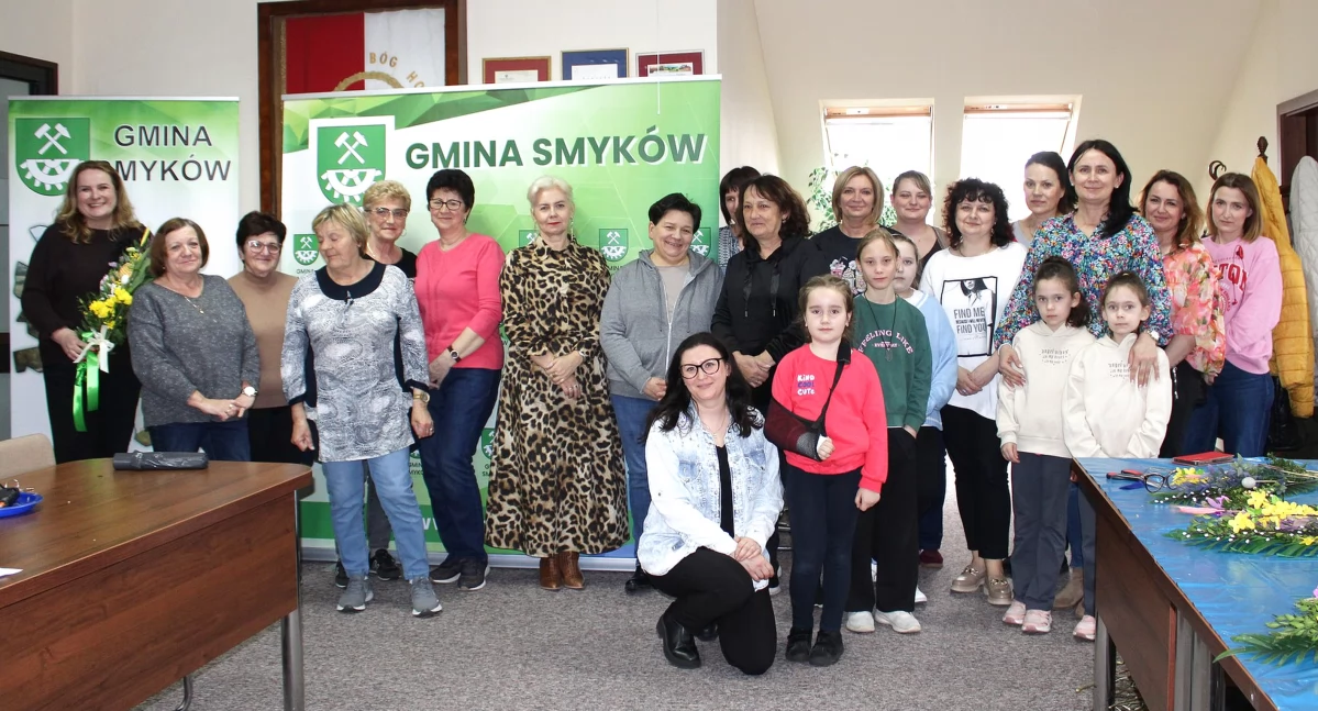 Przedświąteczne warsztaty wielkanocne w Gminnej Bibliotece Publicznej w Smykowie [GALERIA ZDJĘĆ]