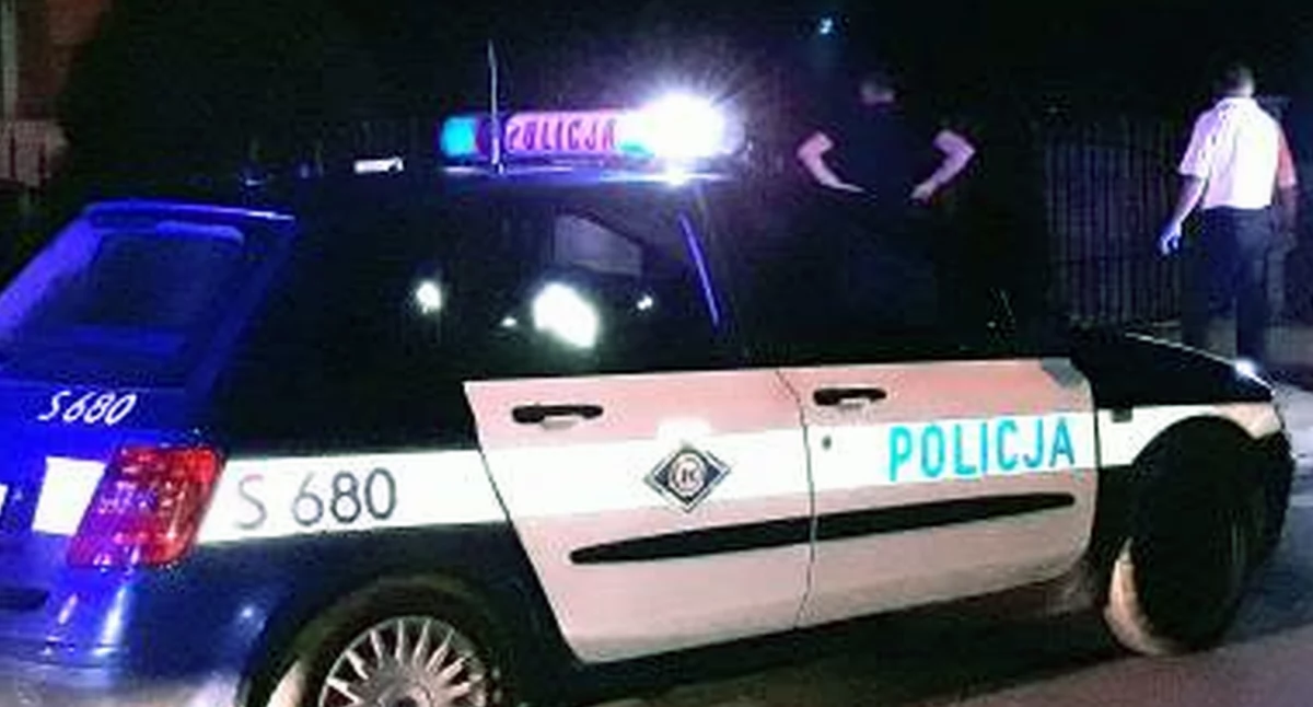 KOŃSKIE. Pijana jak bąk prowadziła nocą auto. Kierowała pojazdem mając blisko 2 promile alkoholu w organizmie