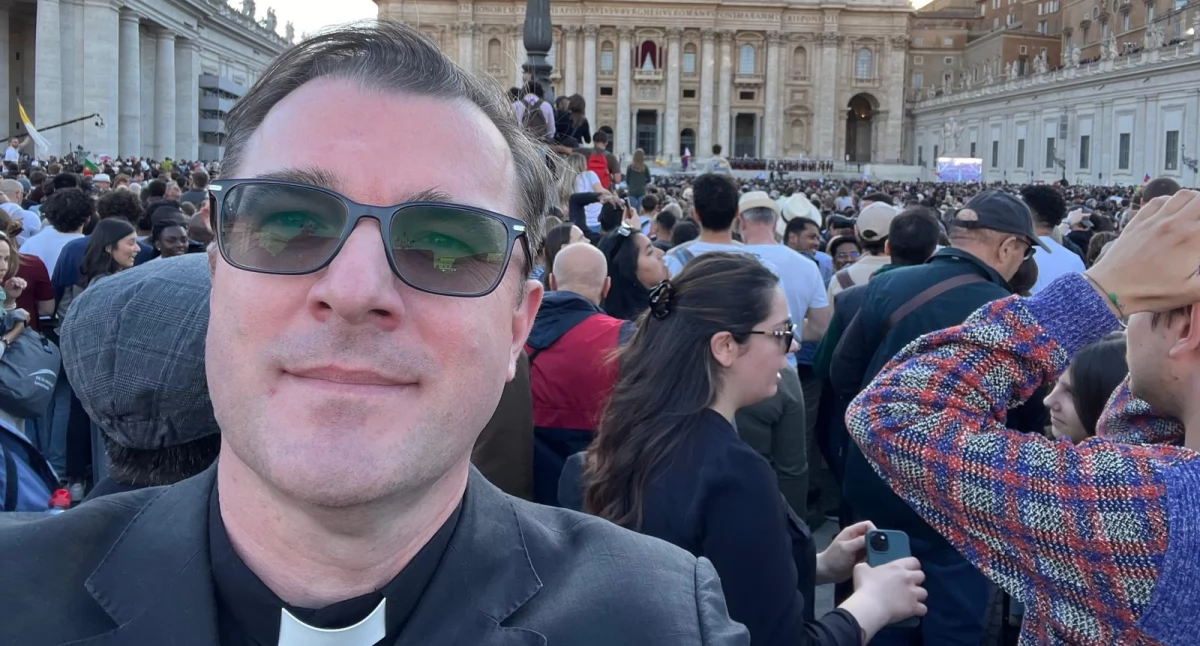  Mamy papieża!  Ks. Jakub Ciołak prosto z Watykanu dla portalu konecki24.pl