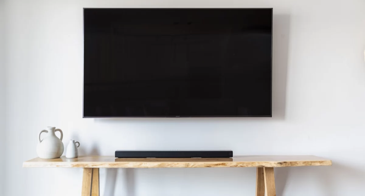 Soundbar czy kino domowe? Wszystko, co warto wiedzieć