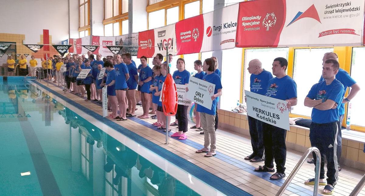 Wszyscy są zwycięzcami! Świętokrzyski Mityng Pływacki Olimpiad Specjalnych w Końskich - podsumowanie [ZDJĘCIA]