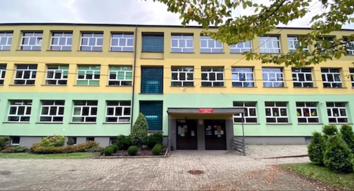 GMINA STĄPORKÓW. Szkoła Podstawowa w Niekłaniu Wielkim z termomodernizacją za ponad 5,5 mln zł!
