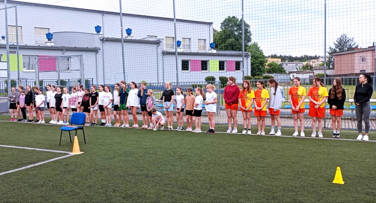 GMINA STĄPORKÓW. Czwórbój lekkoatletyczny dla klas IV-VI rozstrzygnięty [ZDJĘCIA]