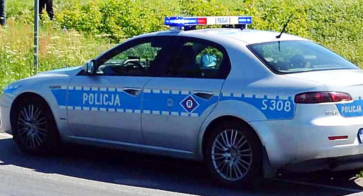 STĄPORKÓW. Kolizja samochodów osobowych na DK42. Początkowo nikt nie wymagał pomocy lekarskiej, ale...