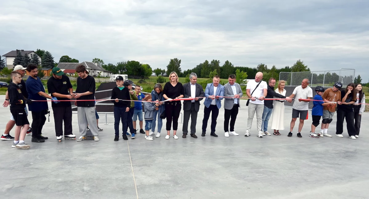 ANTONIÓW. Skatepark otwarty. Można trenować tricki na rowerach i nie tylko [ZDJĘCIA]