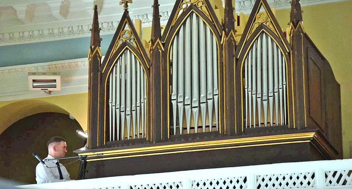 Koncert organowy w kościele Czermnie. W parafii Nawiedzenia Najświętszej Maryi Panny znów zabrzmiały organy