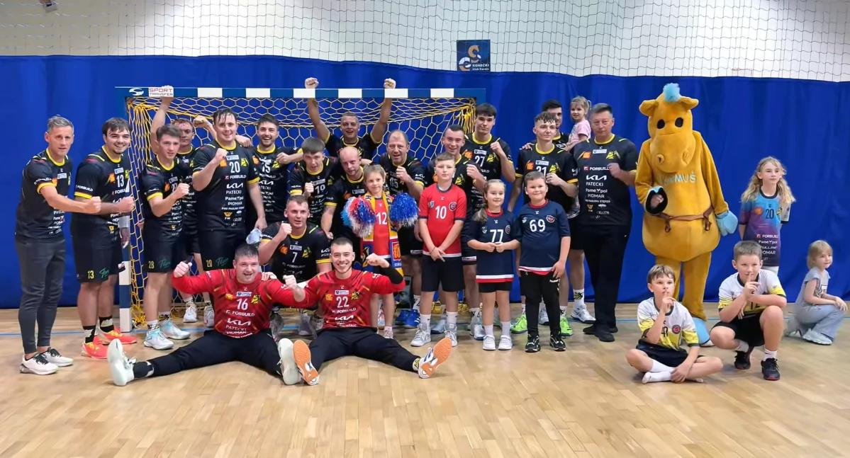I liga szczypiornistów, grupa C. Drużyna KSSPR Końskie odniosła drugie zwycięstwo w sezonie