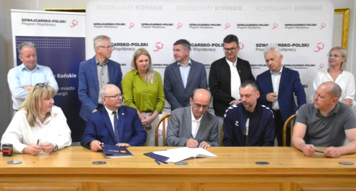 GMINA KOŃSKIE. Bezpieczne mieszkanie. Pierwsza umowa na demontaż indywidualnych piecyków gazowych podpisana