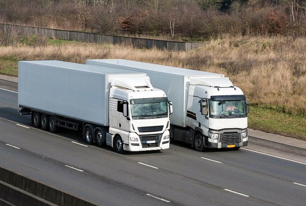 Przestaw samochód! Będzie transport żywności dla potrzebujących