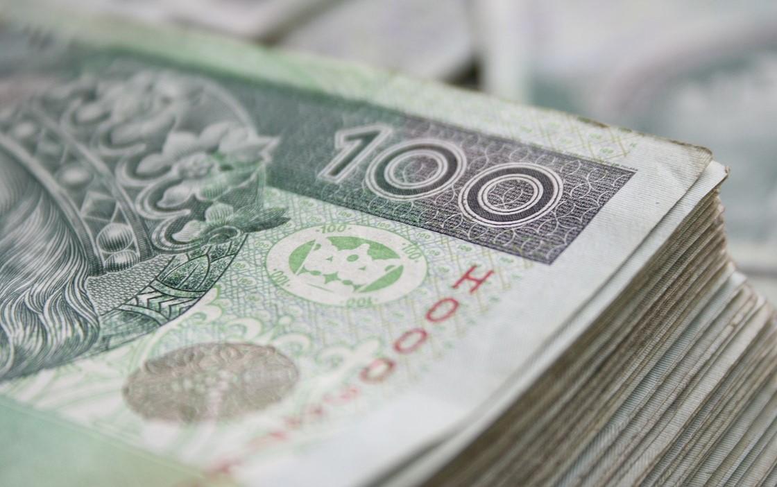 Nie do wiary! Ponad 120 tysięcy zł oszczędności życia, w rękach cwanego oszusta