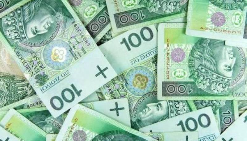 Nowa metoda oszusta. Miała być nagroda, a stracili 1500 złotych