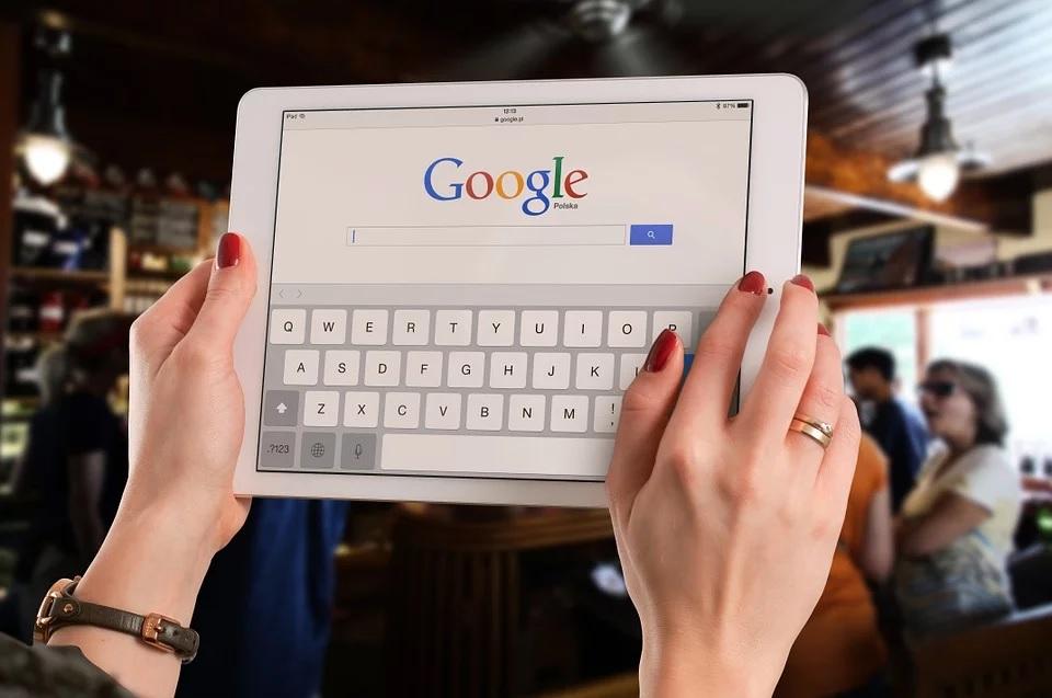 Pozwól klientowi znaleźć się od razu. Bądź w czołówce wyników Google!
