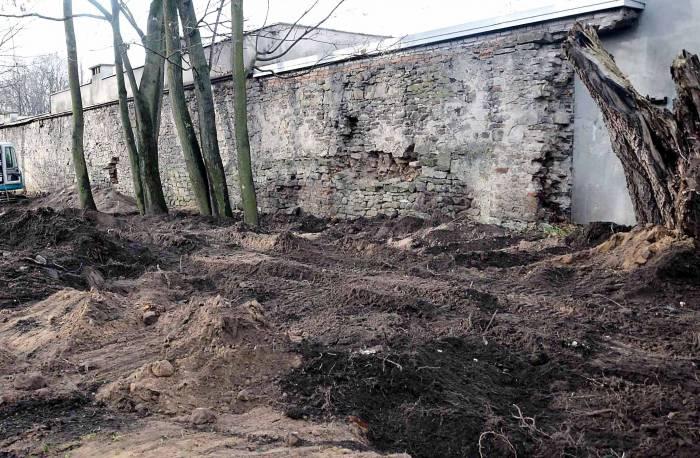 Poszukiwania ofiar ubeckich nie przynoszą skutku